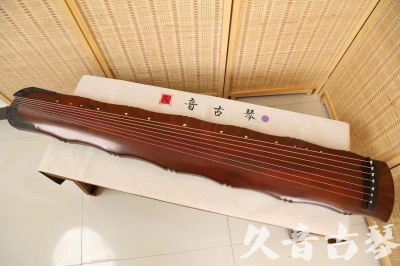 泸州市●久音古琴  ●典藏系列  20240509[红洒金竹节]